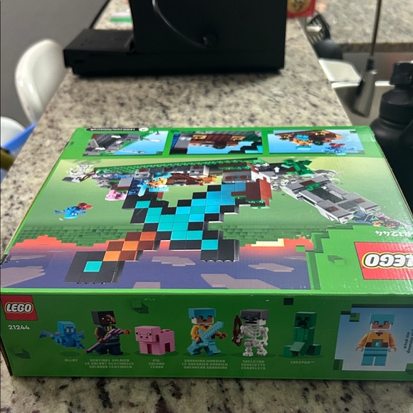 LEGO Minecraft The Sword Outpost Set - Black, Blue, Green - Picture 6 of 6